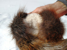 Load image into Gallery viewer, Beaver Fur Mitts - Hand-stitched