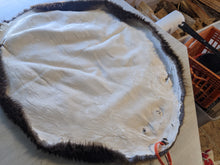 Load image into Gallery viewer, Tanned Beaver Pelt